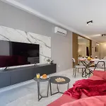 Misfits 2 By Solea Homes Apartamento