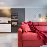 Misfits 2 By Solea Homes Apartment Gzira