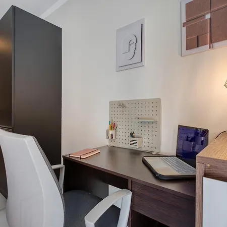 Misfits 2 By Solea Homes Apartament